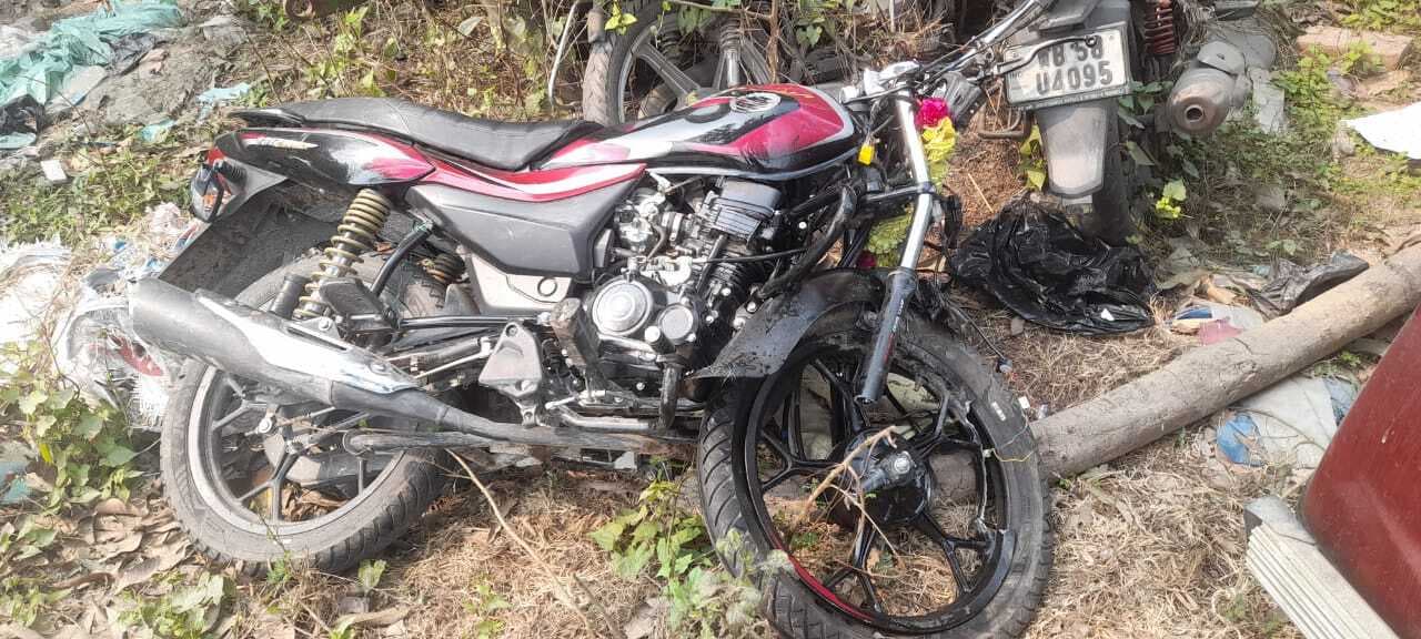 दर्दनाक सड़क हादसा : तेज रफ्तार स्कॉर्पियो की टक्कर से दो लोगों की मौत