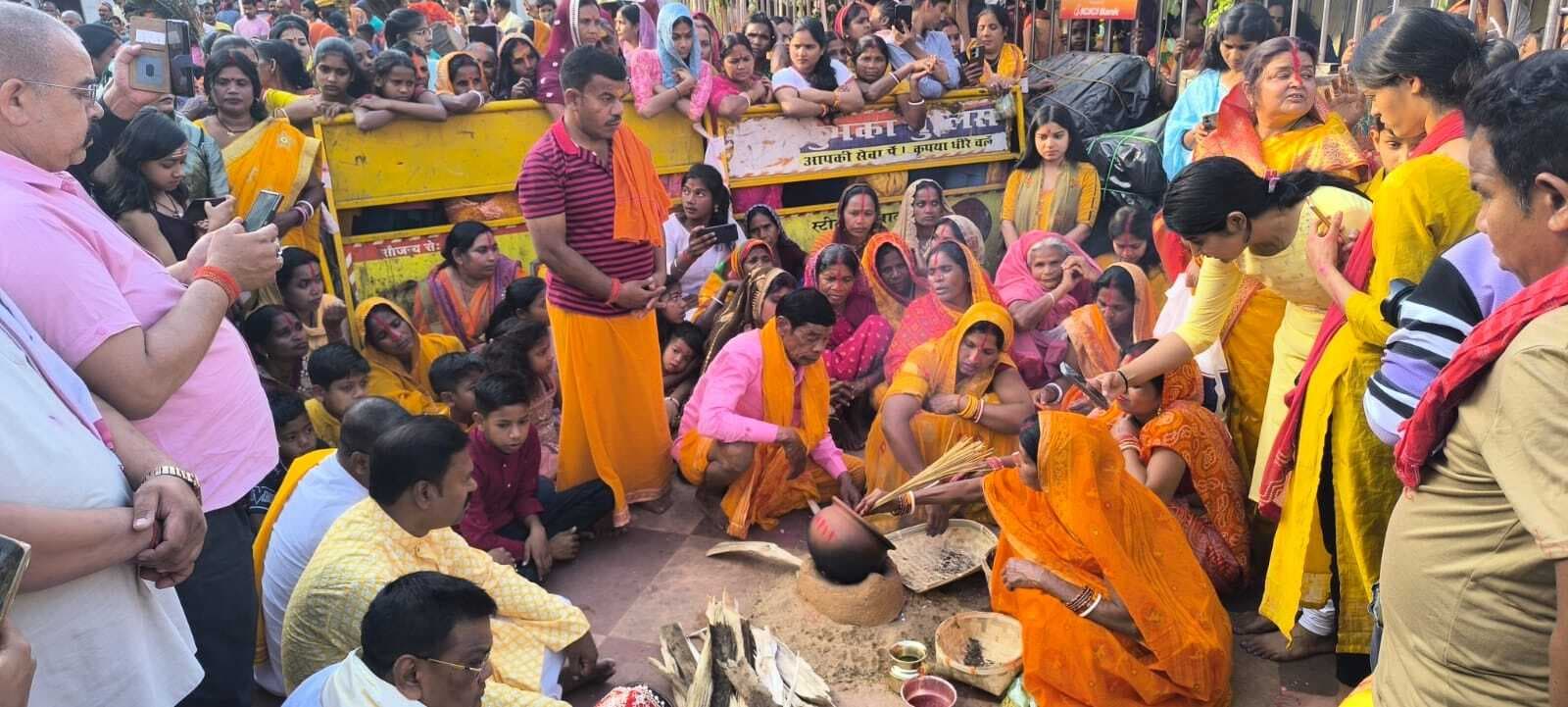 Lead : बासुकिनाथ मंदिर सज कर तैयार, आज निकलेगी बारात