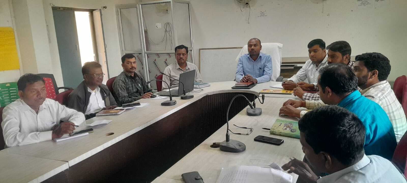 श्रमिकों को समय पर मजदूरी का भुगतान सुनिश्चित करें: बीडीओ