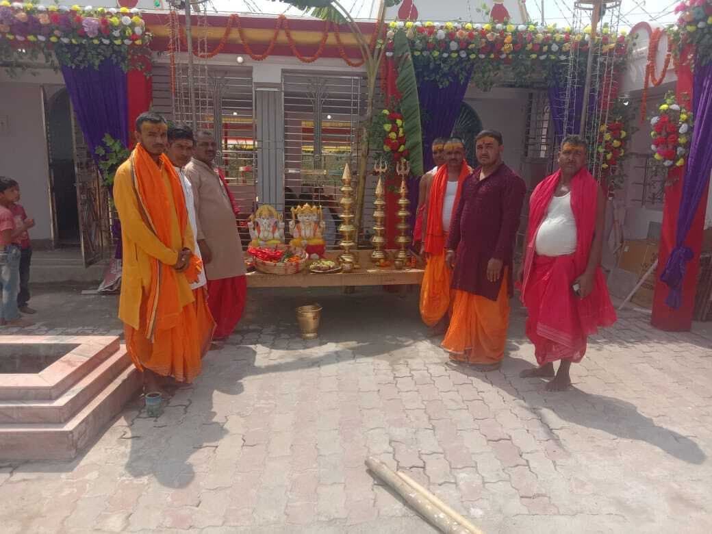 प्राण-प्रतिष्ठा के साथ मंदिर में मूर्ति की गयी स्थापित