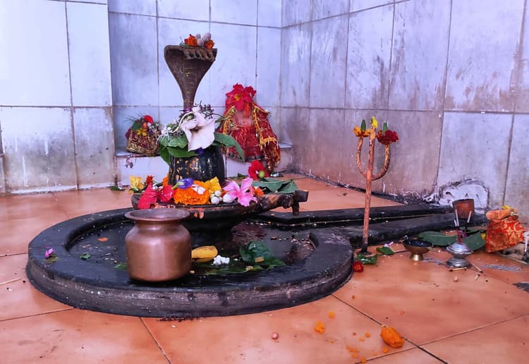 महाशिवरात्रि आज, शिवालयों में तैयारी पूरी