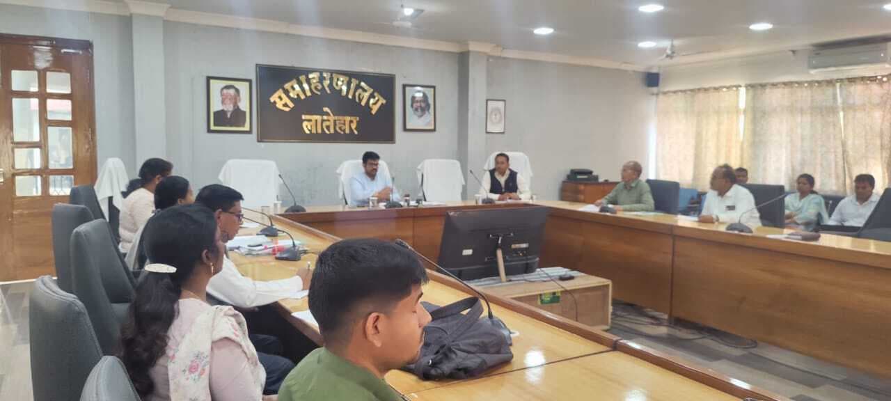 किसानों को कृषि ऋण माफी योजना का मिले लाभ: डीसी