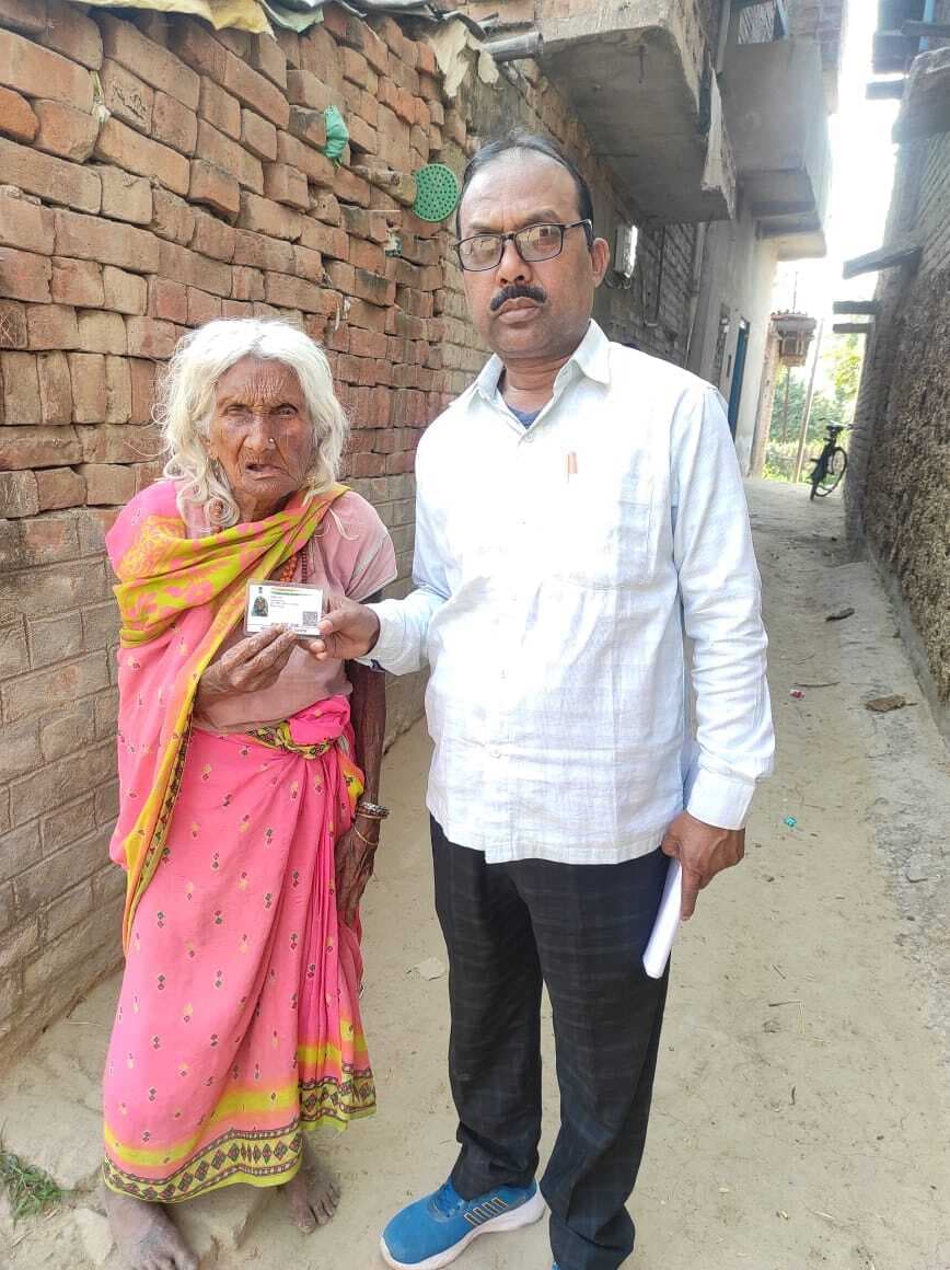 वृद्ध मतदाताओं का हुआ भौतिक सत्यापन, मृत लोगों का नाम सूची से होगा विलोपित