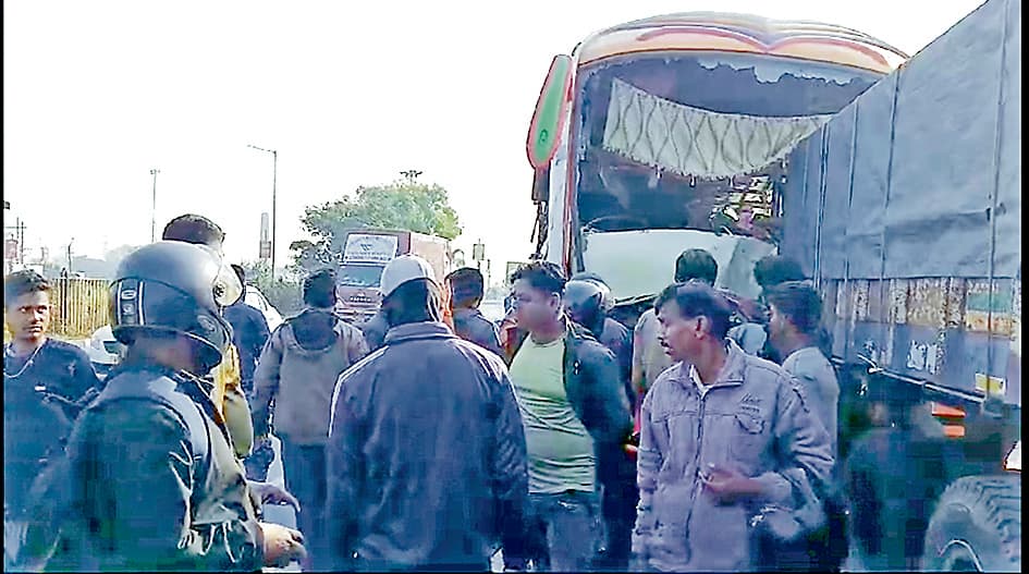 कुल 25 यात्री हुए घायल, चालक हुआ गिरफ्तार, मामला दर्ज