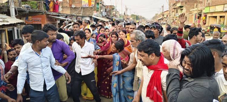 मजदूर का शव गांव पहुंचते ही मचा कोहराम