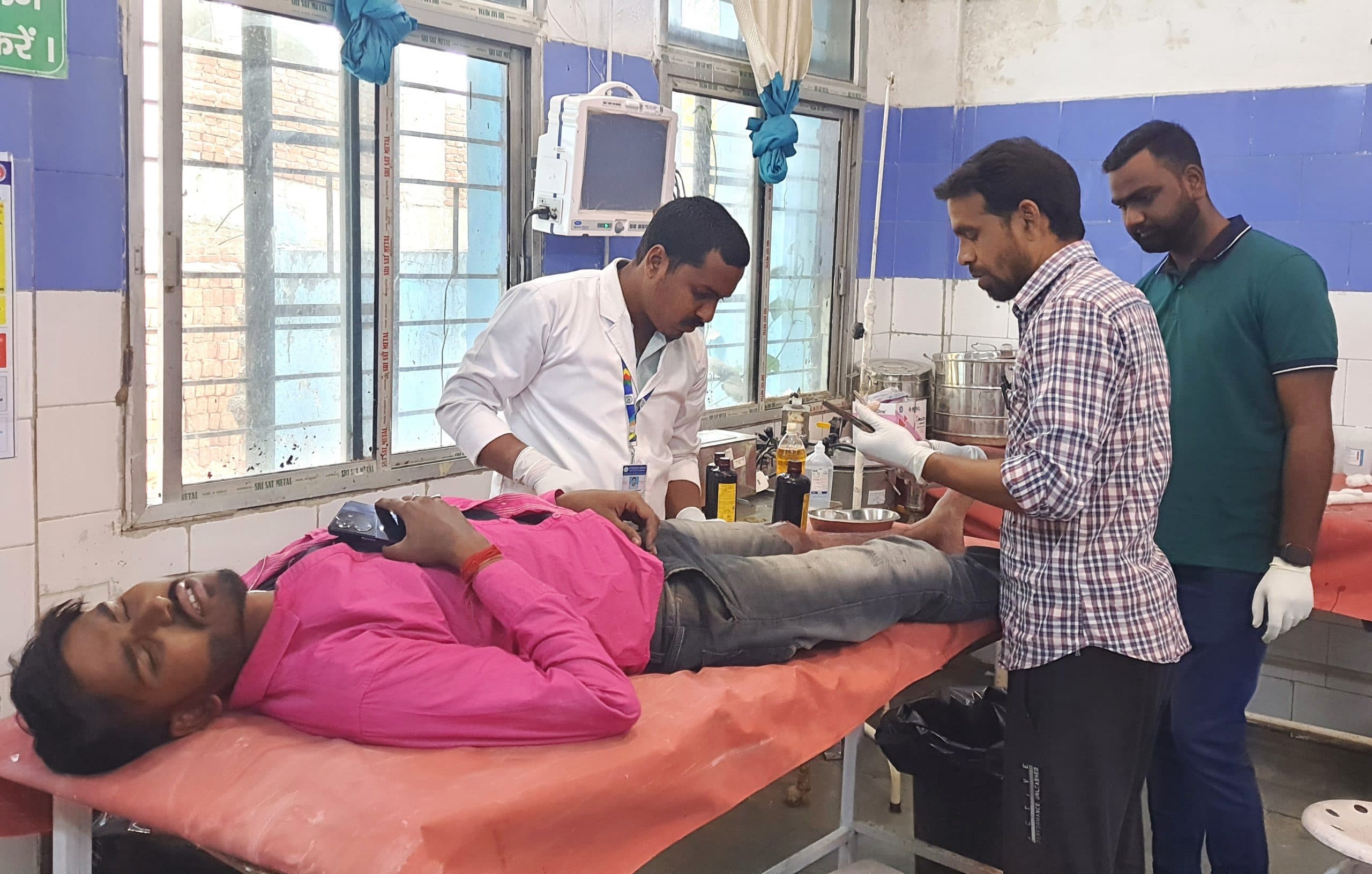 Aurangabad News : महाकुंभ से लौट रहे पश्चिम बंगाल के दो टूरिस्ट बाइक दुर्घटना में घायल