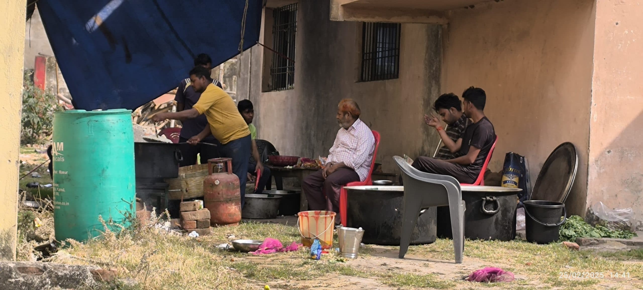 Girirdih News : 10वीं की परीक्षा दे रही गर्लफ्रेंड के लिए 12वीं के छात्र ने मजदूर बन प्रश्नपत्र चुराया, पीडीएफ बेच कमाये 15 हजार रुपये