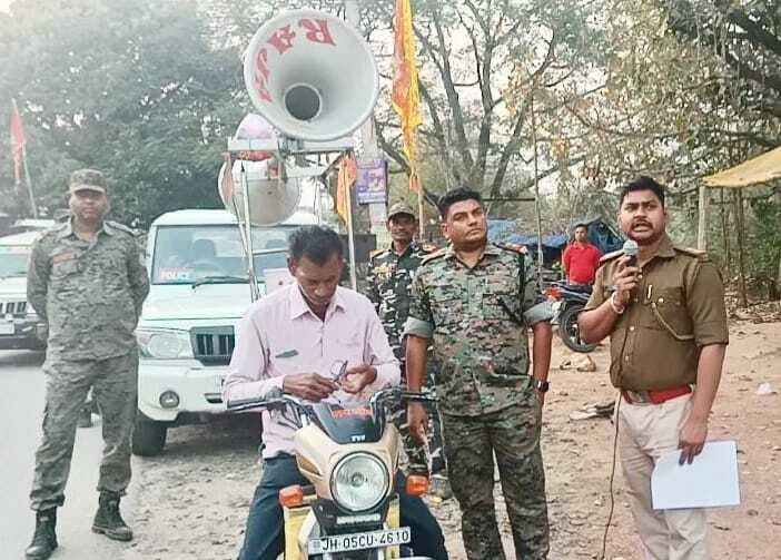 East Singhbhum News : अफवाह से बचें ग्रामीण, कानून हाथ में न लें : पंकज