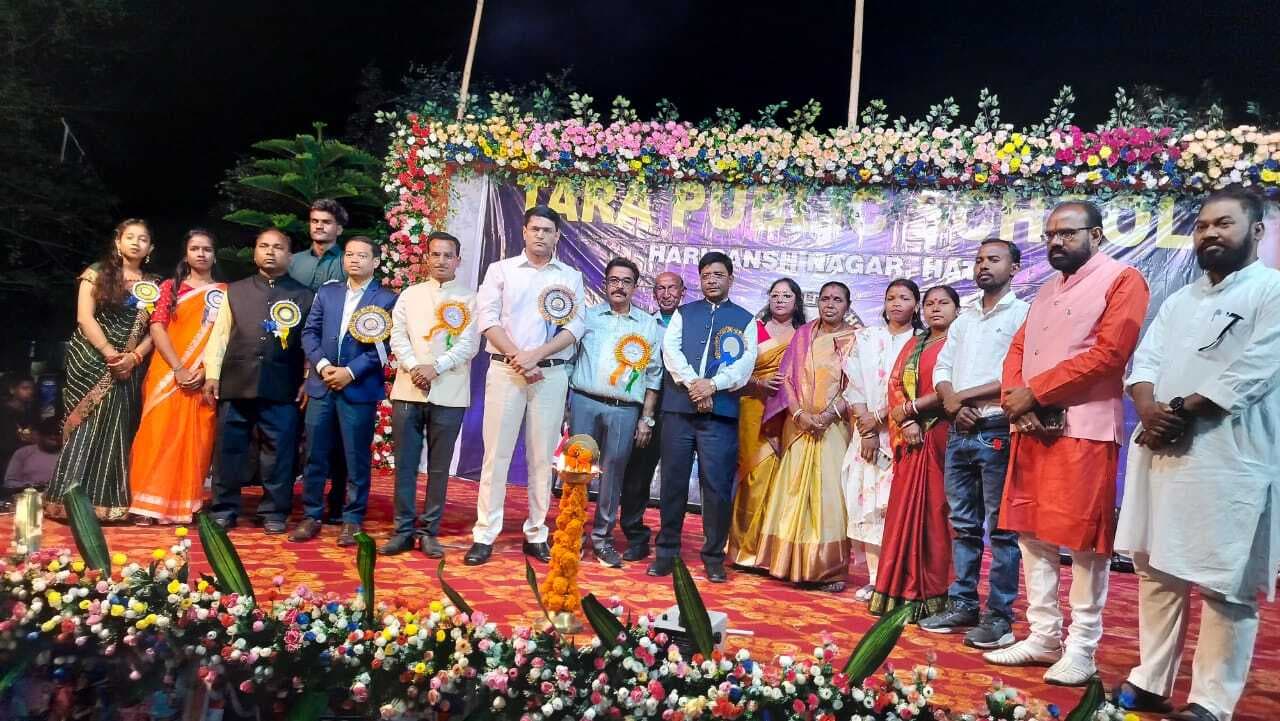 East Singbhum News : बच्चों के विकास के लिए पढ़ाई के साथ खेलकूद भी जरूरी : उपायुक्त