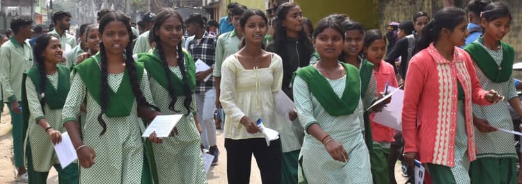 Bokaro News : मैट्रिक में 148 व इंटर की परीक्षा में 35 परीक्षार्थी रहे अनुपस्थित