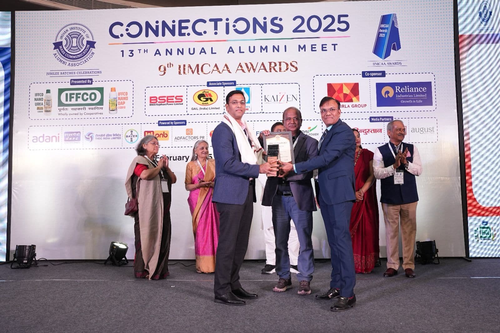 Jamshedpur News : पब्लिक सर्विस अवॉर्ड से सम्मानित हुए एसएसपी किशोर कौशल