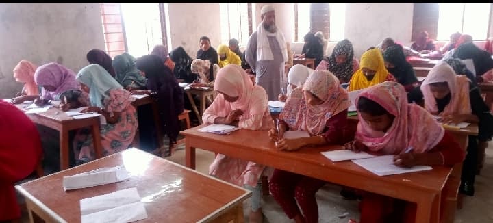 शांतिपूर्ण माहौल में सम्पन्न हुई वस्तानिया वोर्ड की परीक्षा