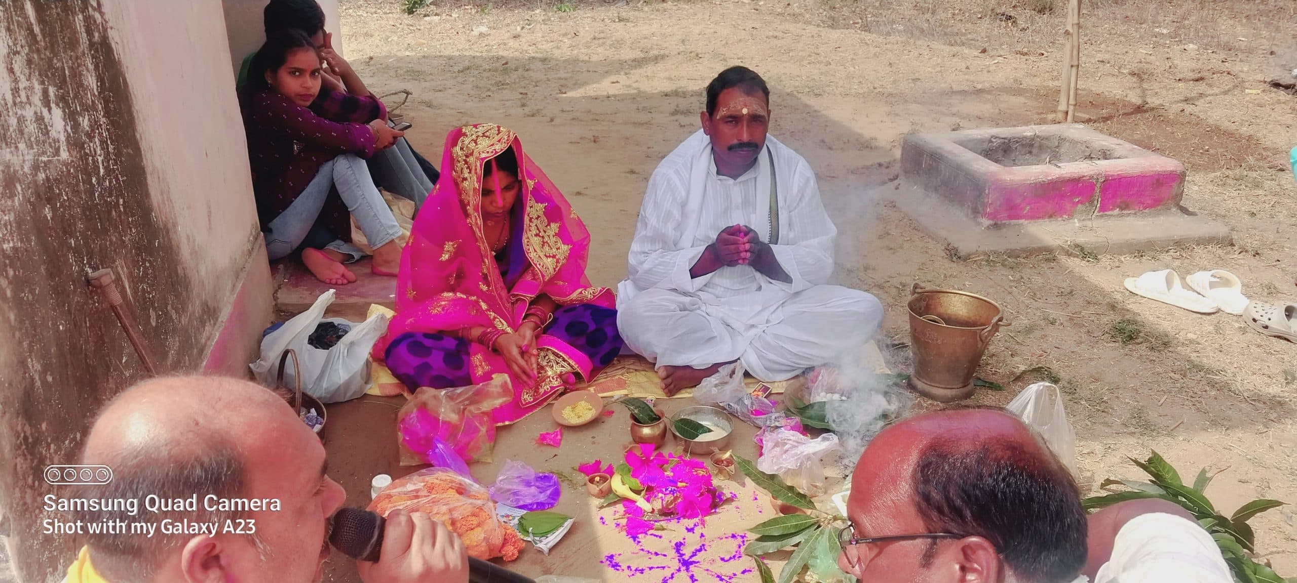 हनुमंत महायज्ञ सह हनुमान मूर्ति प्राणप्रतिष्ठा के लिए ध्वजारोहण