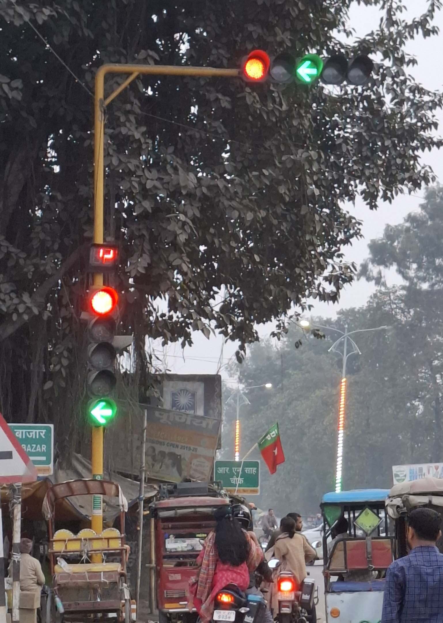 पूर्णिया की यातायात व्यवस्था में होगा सुधार, ट्रैफिक सिग्नल व सीसीटीवी कैमरों से होगी निगरानी