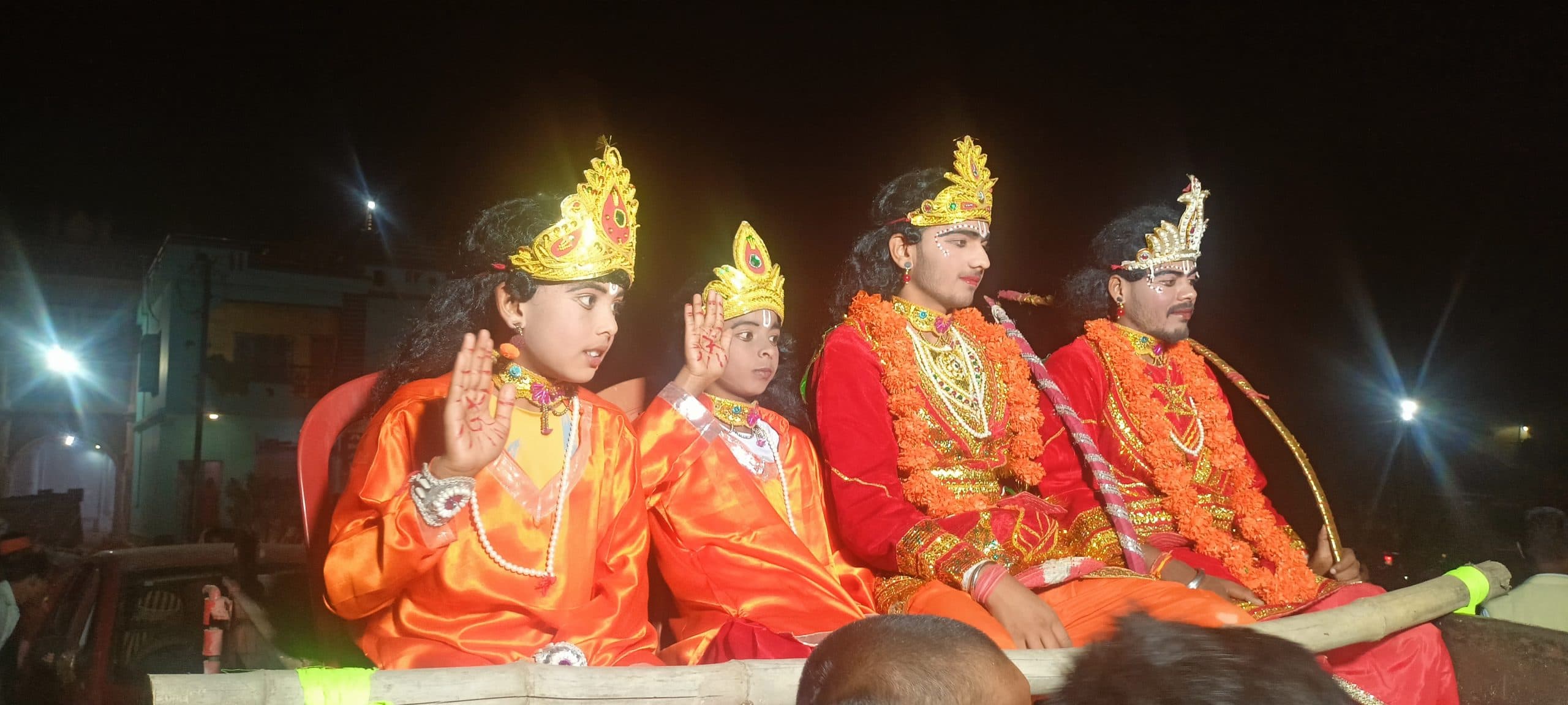 चितरा में आकर्षक झांकी के साथ निकाली शिव बारात