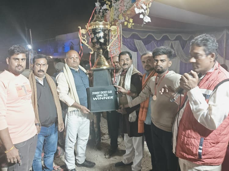 Madhubani News : स्टूडेंट नाइट क्रिकेट टूर्नामेंट में राजे दरभंगा की टीम विजयी