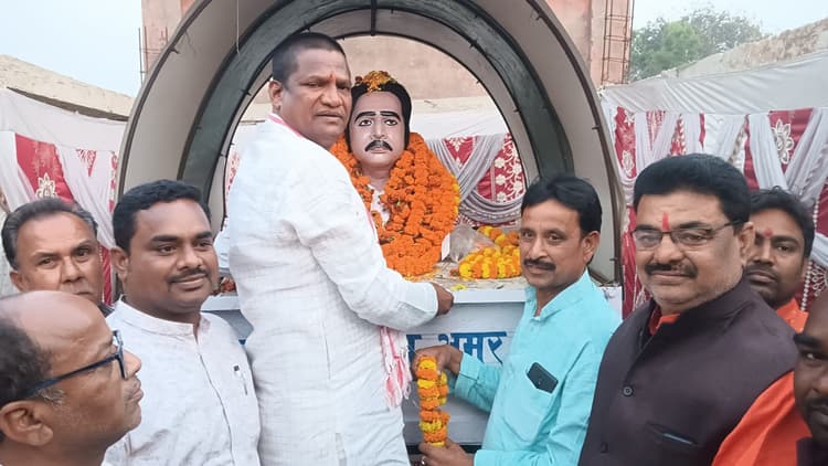 Bokaro News : बहुआयामी प्रतिभा के धनी थे पार्वती चरण महतो : ढुलू महतो