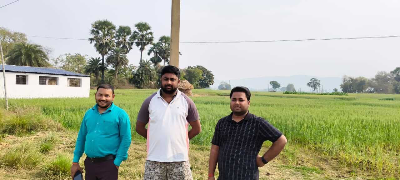 एकलव्य आवासीय विद्यालय के निर्माण को ले हुई जमीन की मापी