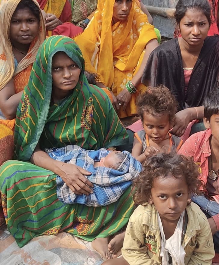 ट्रेन से गिर कर मजदूर की मौत