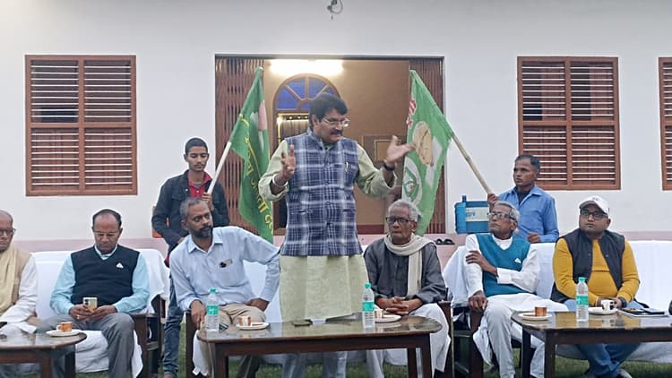 राजद कार्यकर्ताओं ने संगठन की मजबूती को लेकर की बैठक