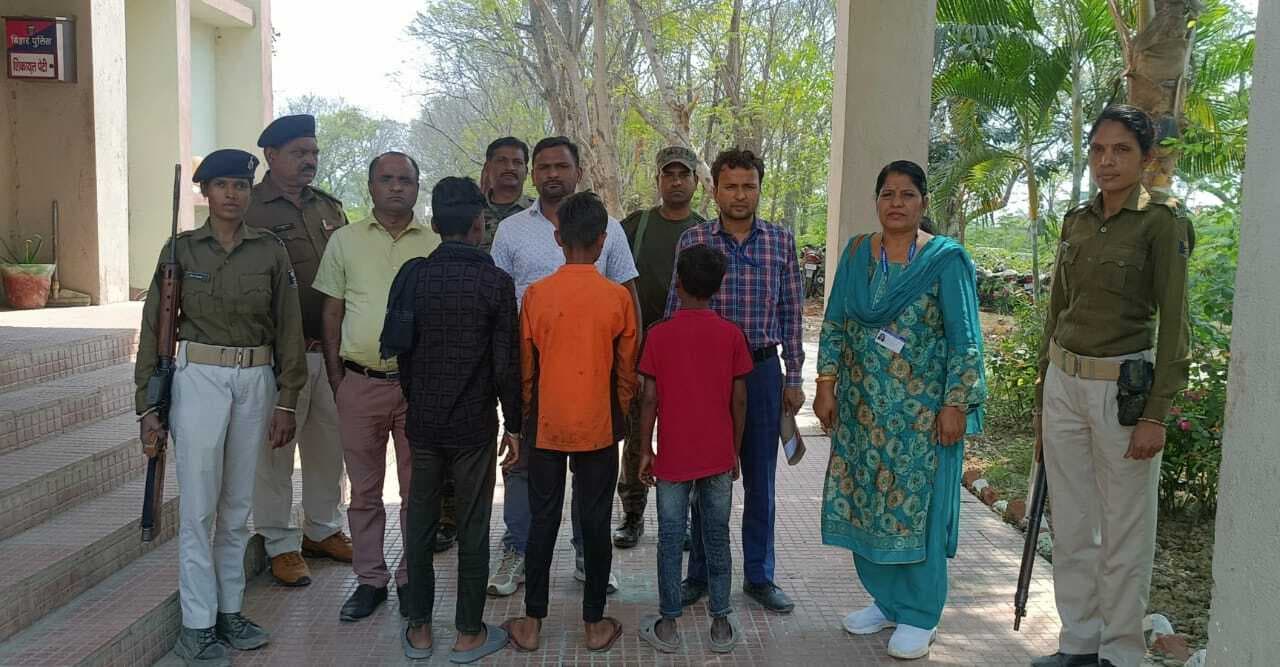 धावा दल ने छापेमारी कर तीन बाल श्रमिकों को कराया मुक्त