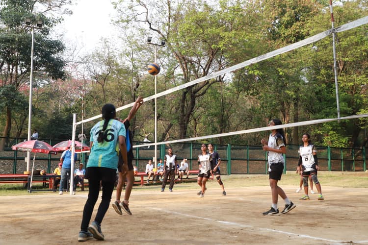 EAST SINGHBHUM VOLLEYBALL LEAGUE : महिला वर्ग में केपीएस ने टाटा स्टील को दी मात