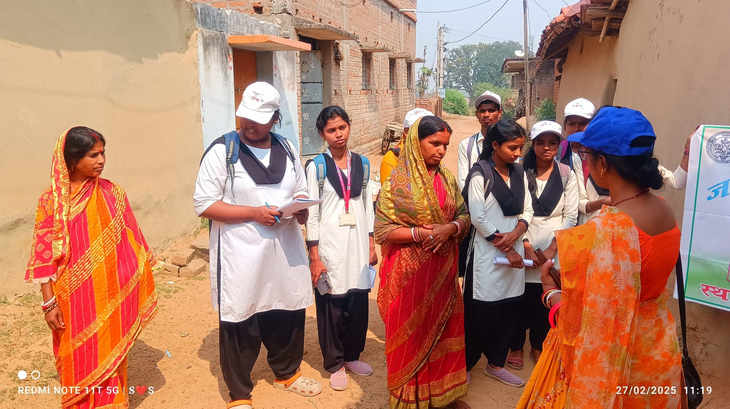 ग्रामीणों को योजनाओं के बारे में दी गयी जानकारी