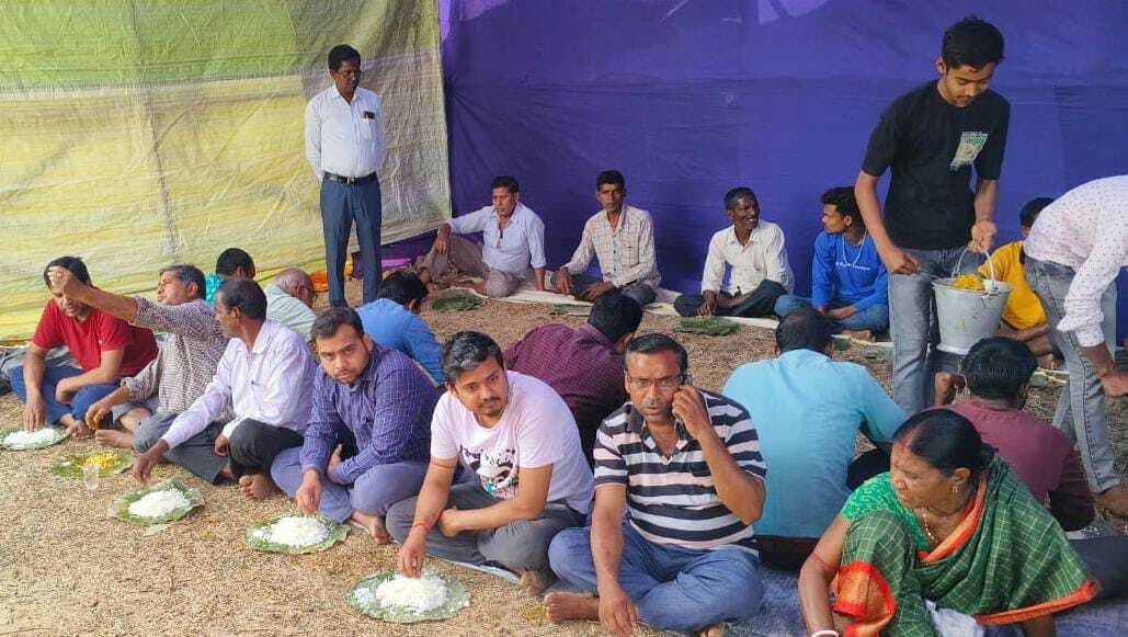 नारायण भोजन के साथ ही धार्मिक अनुष्ठान का समापन