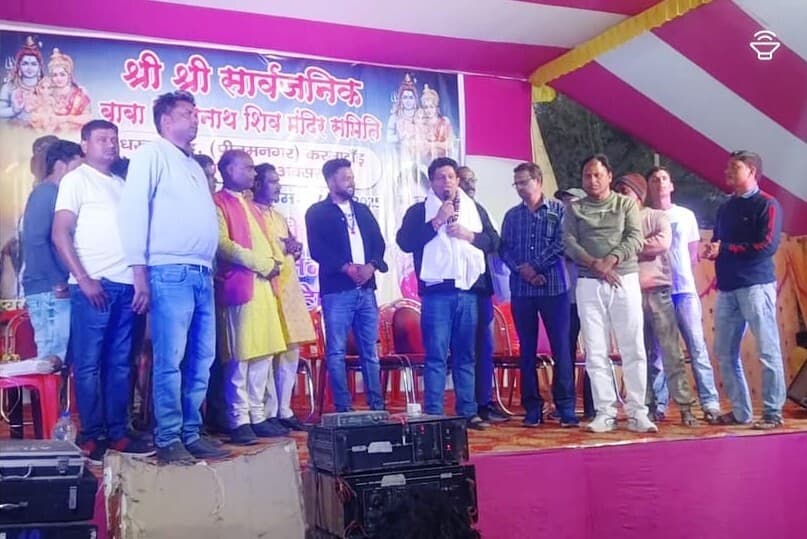 धारूवाडीह शिव मंदिर में भक्ति जागरण किया गया प्रस्तुत