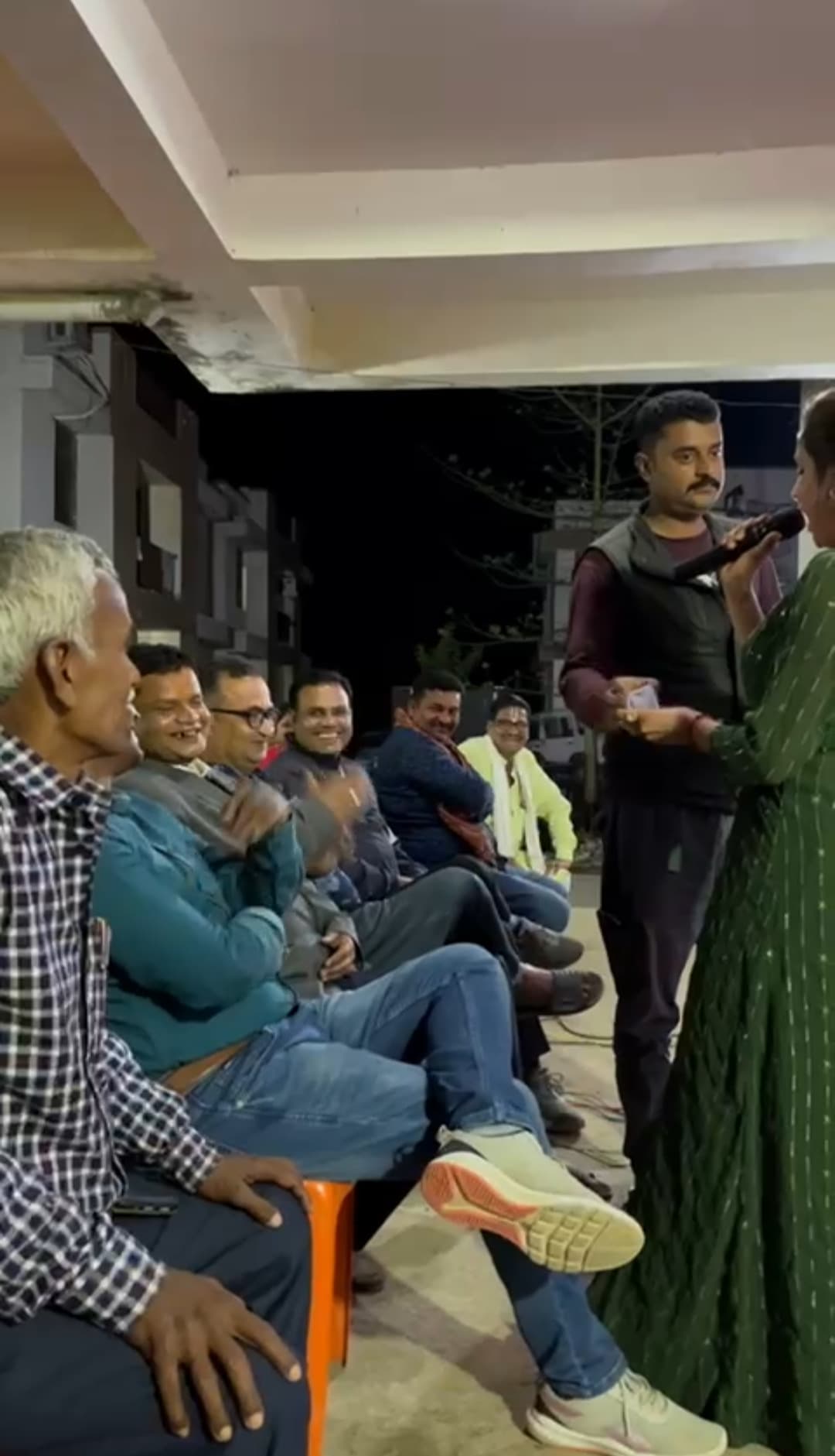 वायरल वीडियो पर एसडीएम ने लिया संज्ञान, जांच के लिए गठित की तीन सदस्यीय टीम