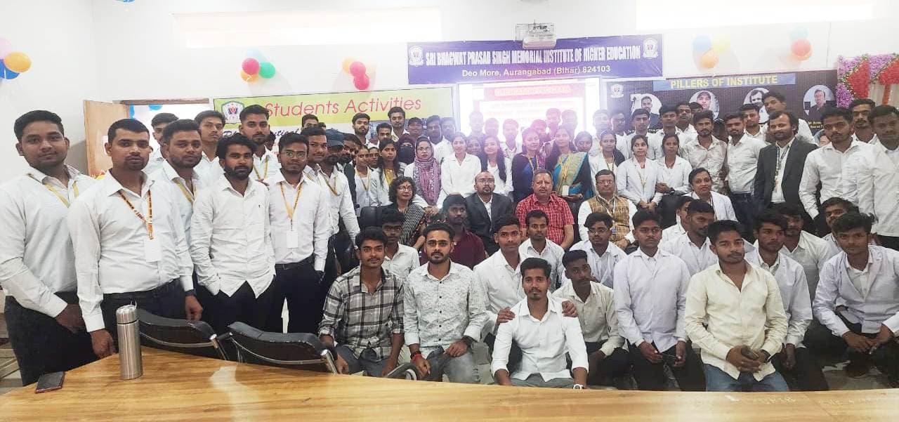 Aurangabad News : सफलता का मूल मंत्र नियमित व व्यवस्थित परिश्रम : अभय