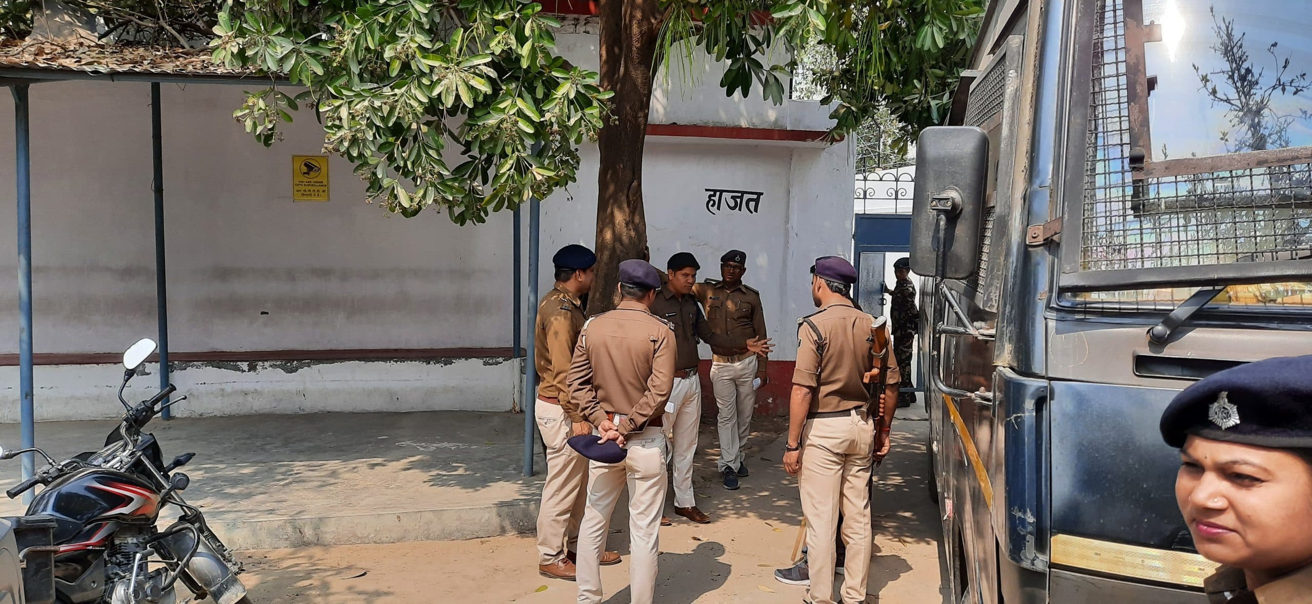 Madhubani News : कोर्ट हाजत में दो बंदियों के बीच हुआ विवाद