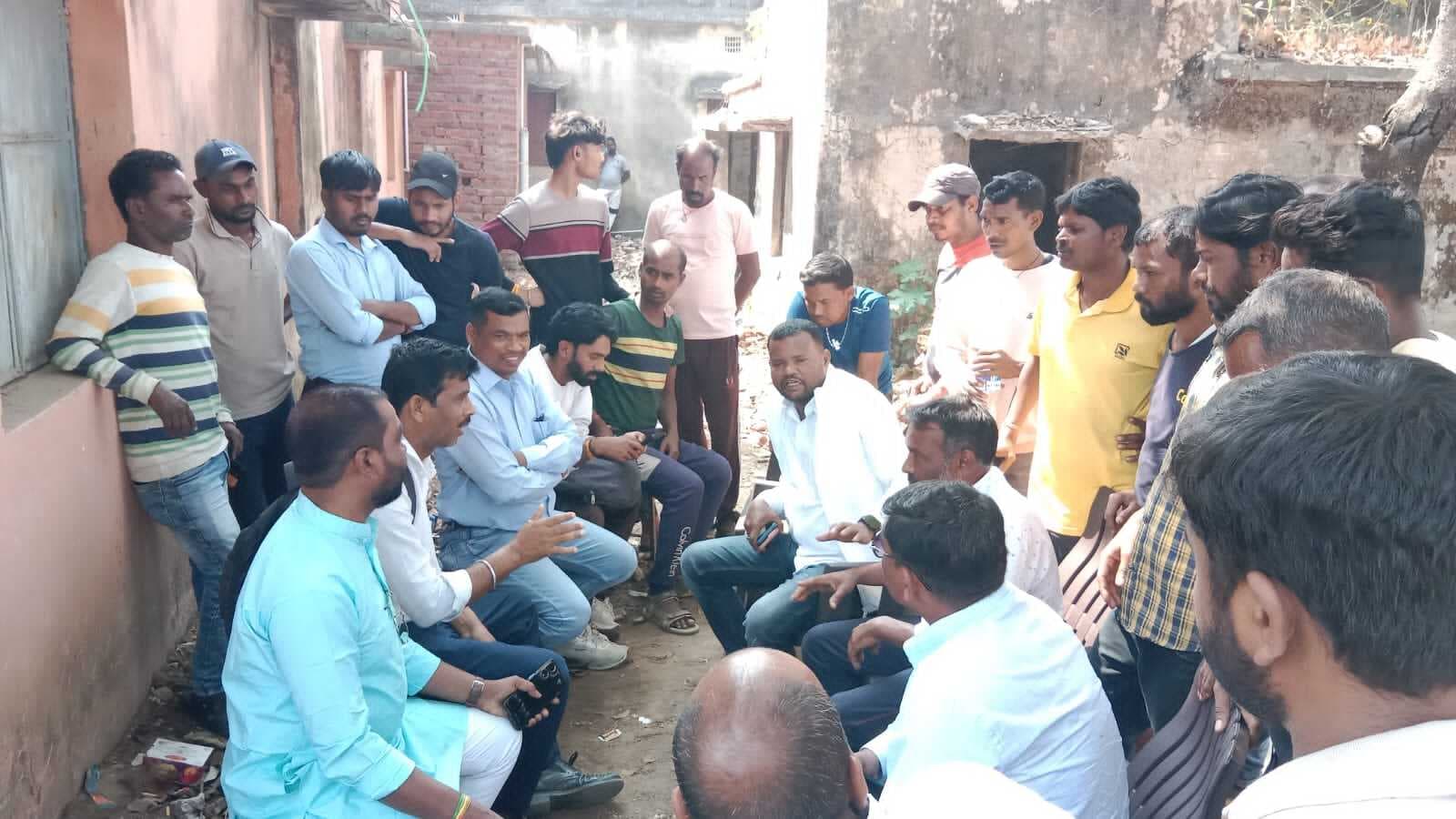 West Singbhum News : फर्जी ग्रामसभा पर ग्रामीणों ने किया हंगामा, अनुमोदन रद्द करने की मांग