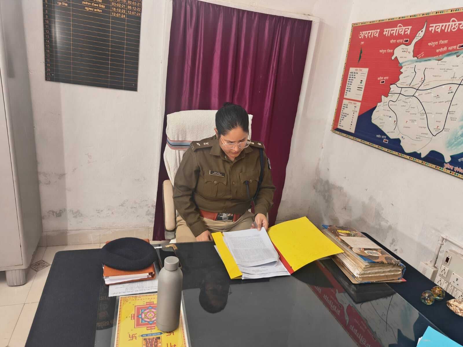 Bhagalpur news एसपी ने किया नवगछिया अंचल कार्यालय का निरीक्षण