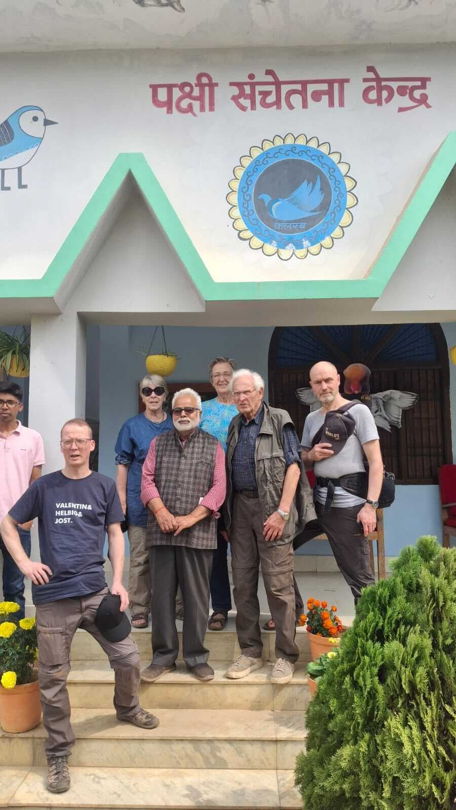 विदेशी पर्यटकों से गुलजार हो रहा है नागी पक्षी आश्रयणी