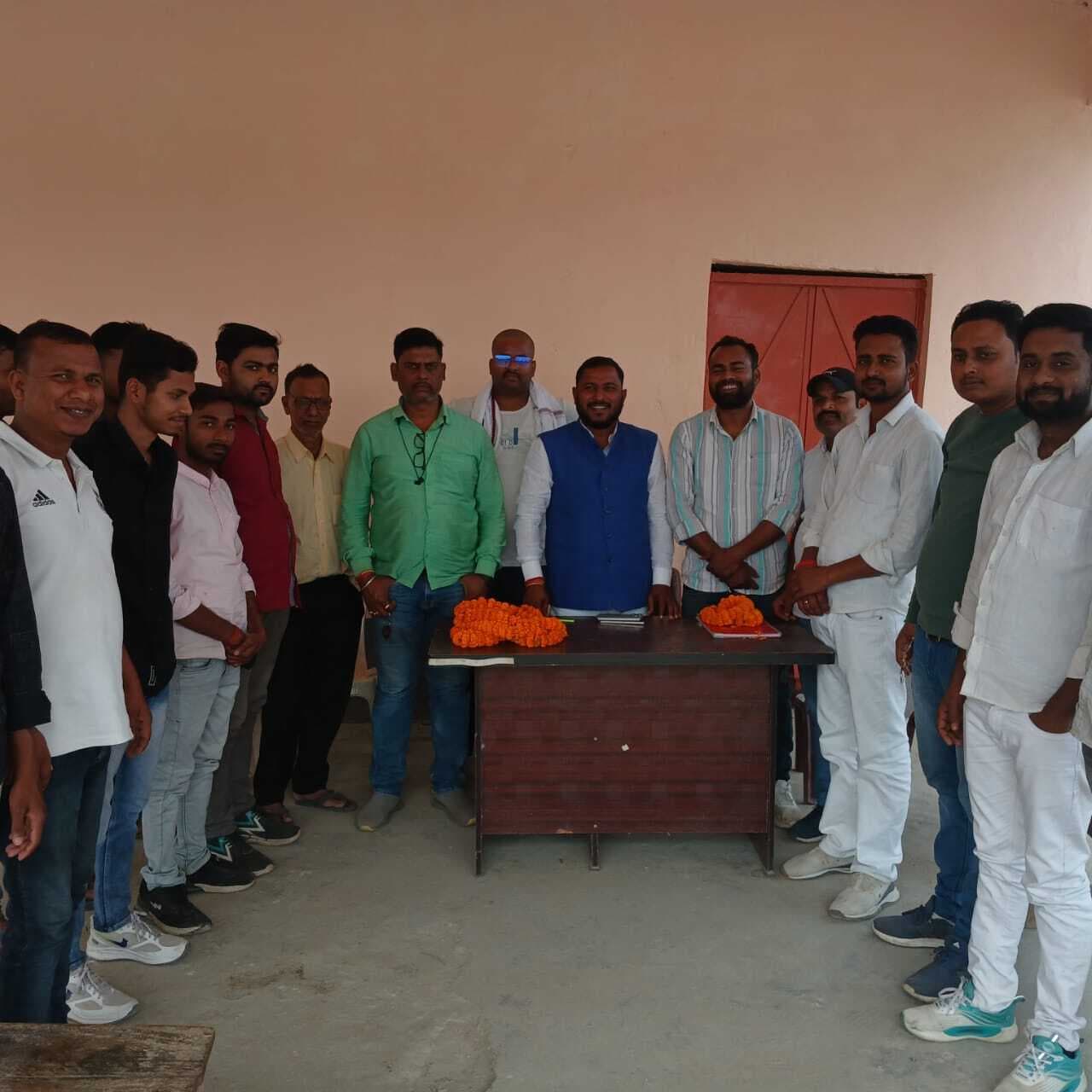 05 मार्च को पटना में आयोजित युवा चौपाल की सफलता को लेकर हुई बैठक