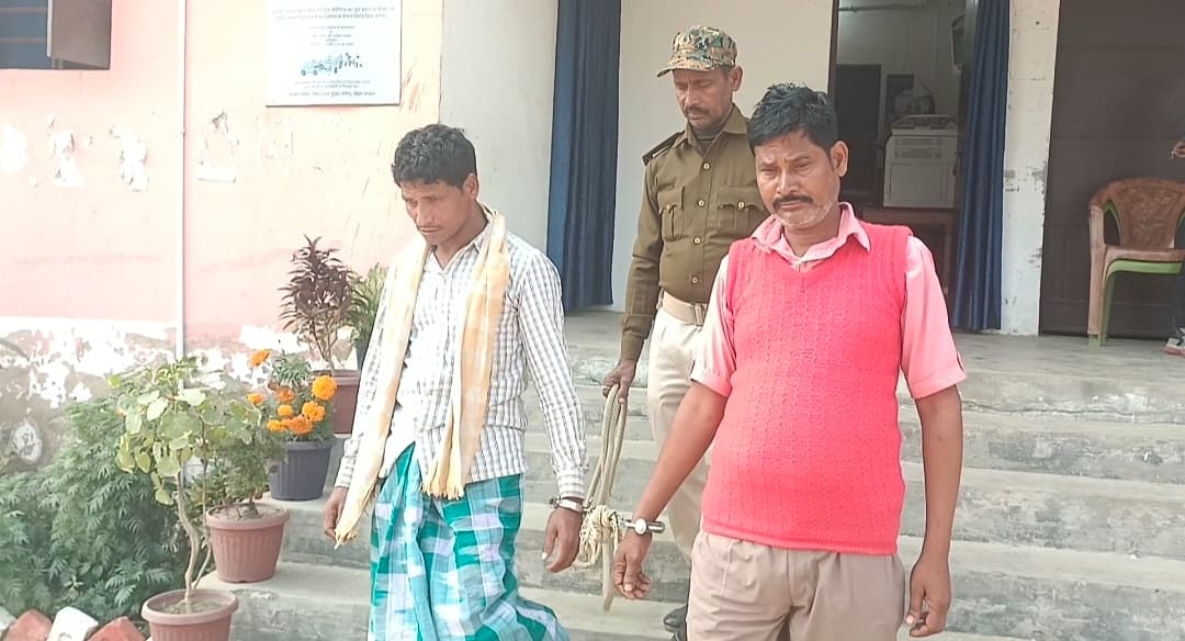 रौतारा पुलिस ने दो एनबीडब्ल्यू फरार वारंटी को गिरफ्तार किया