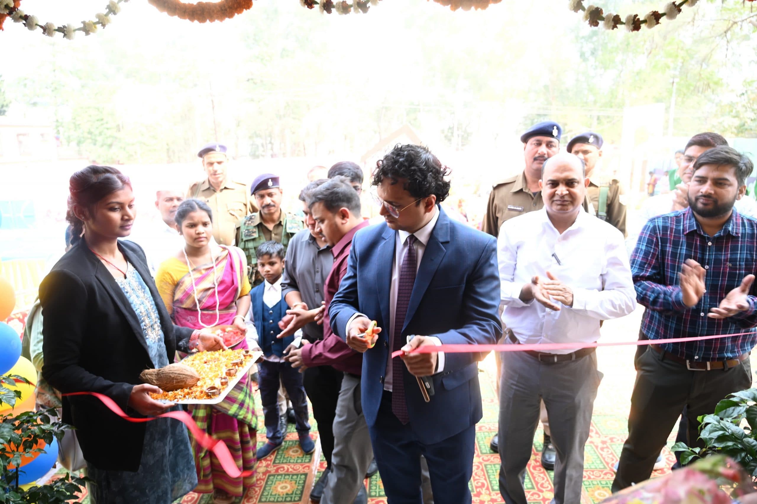 डेढ़ करोड़ की लागत से बने साइंस सेंटर का डीसी ने किया उदघाटन, 10 रुपये लगेगा टिकट