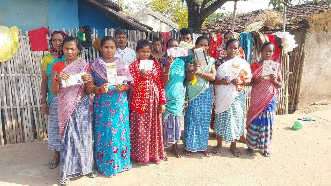 हुजूर! पैसे के बिना दयनीय होती जा रही है स्थिति, कीजिए समाधान !