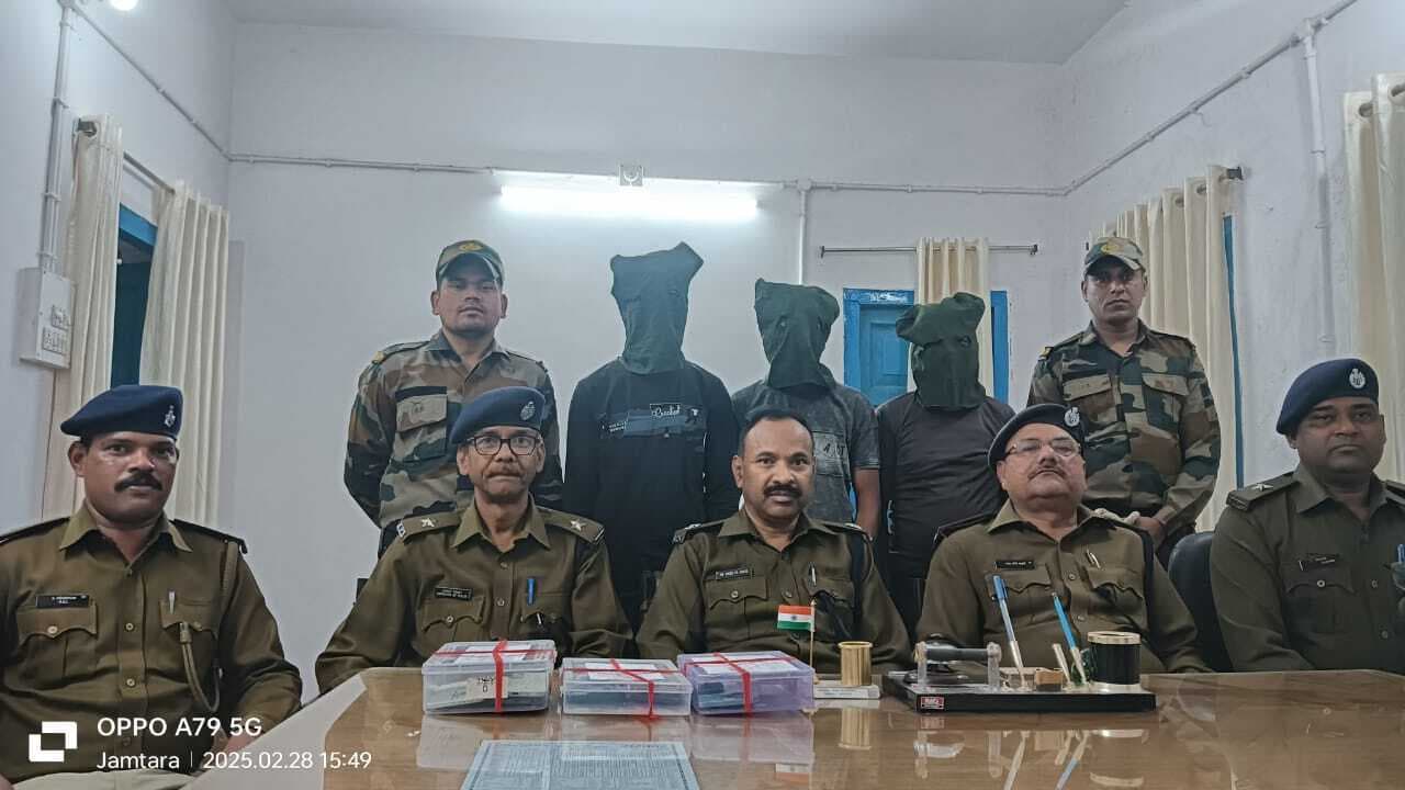 कस्टमर केयर अधिकारी बन ठगी करने वाले तीन साइबर आरोपित गिरफ्तार