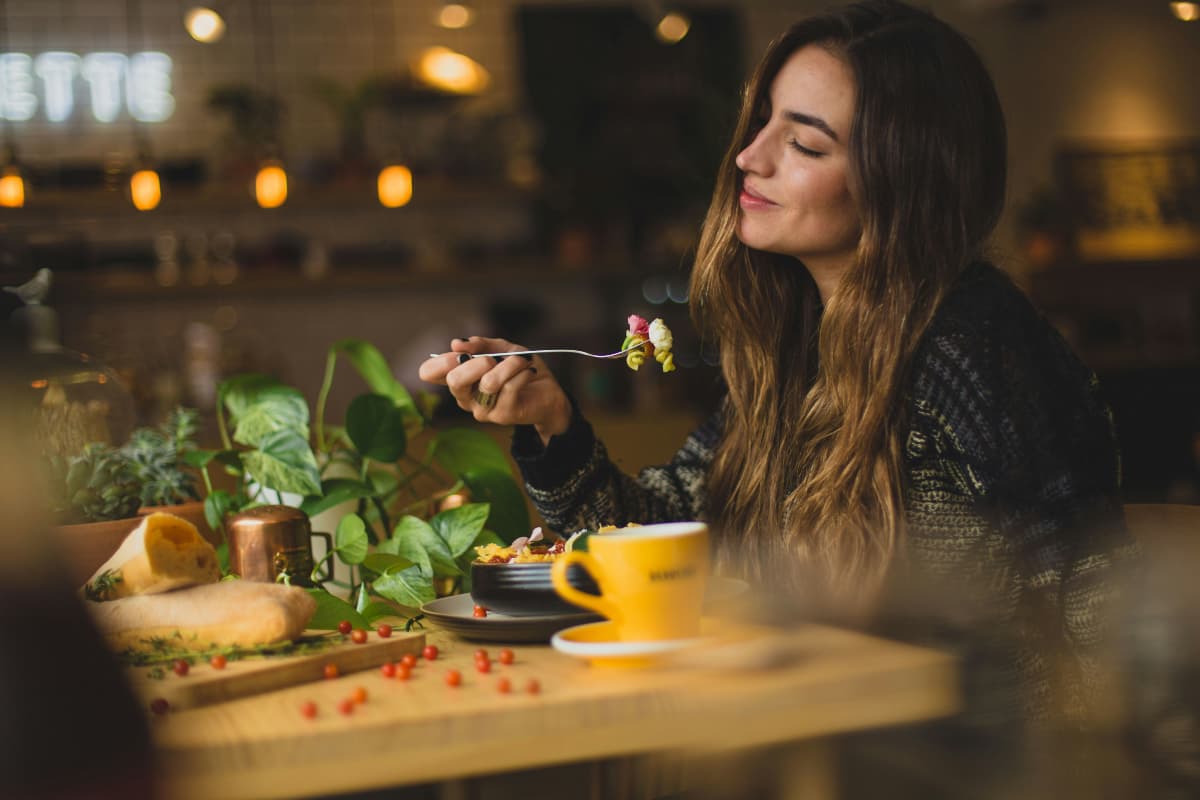 Health Tips: रात के समय इन चीजों का सेवन सेहत के लिए होता है हानिकारक, आप भी जानें