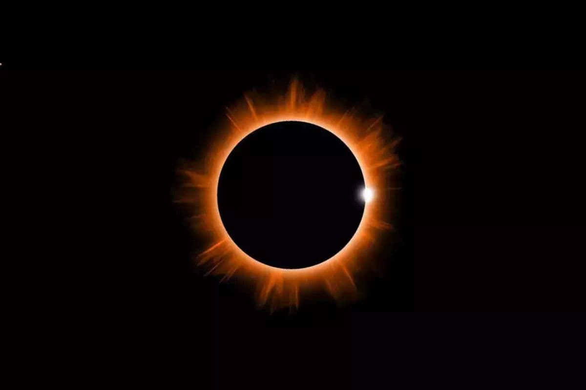 Holi 2025 Chandra Grahan: होली पर चंद्र ग्रहण का साया, इस दिन ना करें ये गलतियां