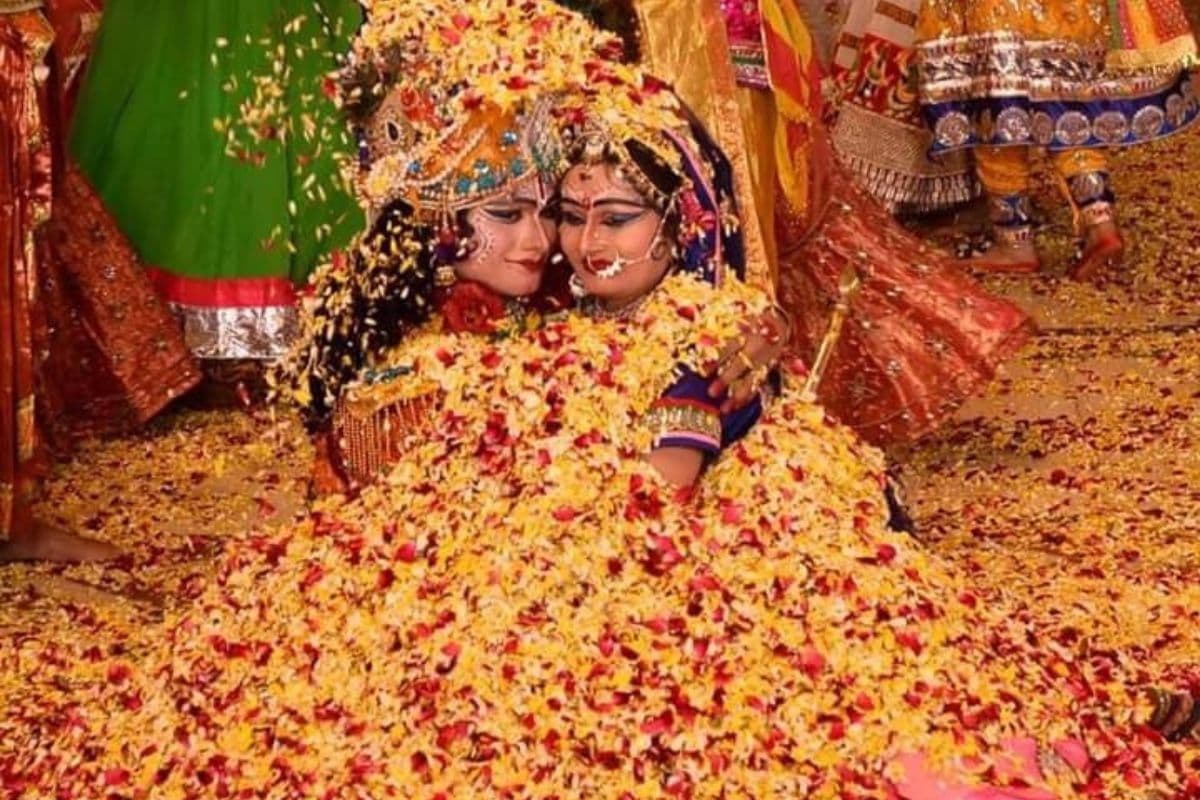 Phulera Dooj 2025: फुलेरा दूज का श्रीकृष्ण से है ये संबंध, जानें यहां