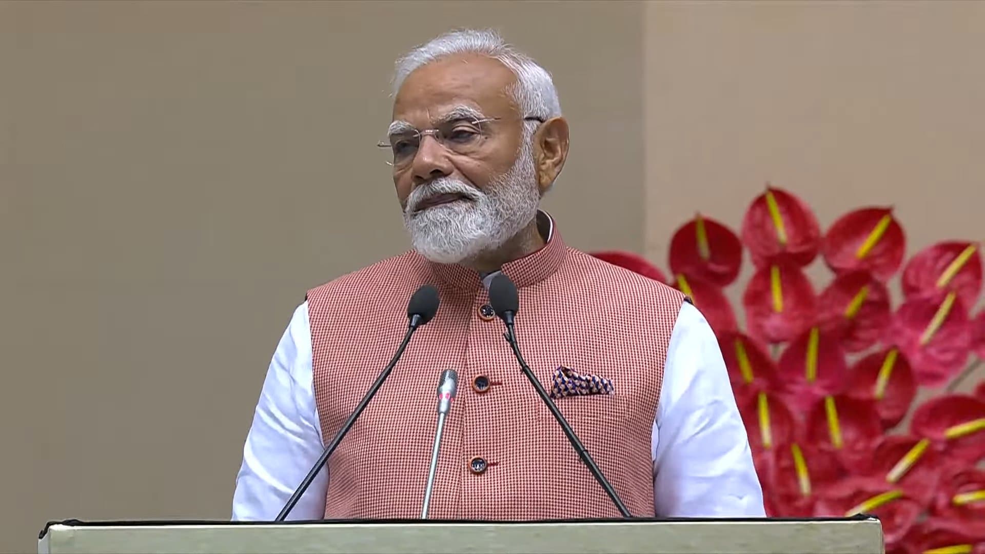 PM Modi: ‘अमृत से भी अधिक मीठी है मराठी भाषा’, 98वें अखिल भारतीय मराठी साहित्य सम्मेलन में बोले पीएम मोदी