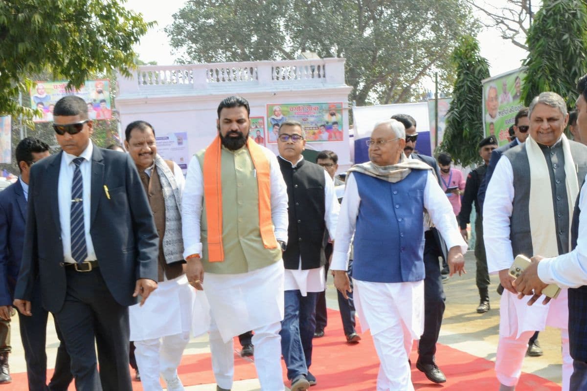 Pragati Yatra: मुंगेर में सीएम नीतीश ने की सौगातों की बारिश, मॉडल अस्पताल समेत कई परियोजनाओं का किया उद्घाटन