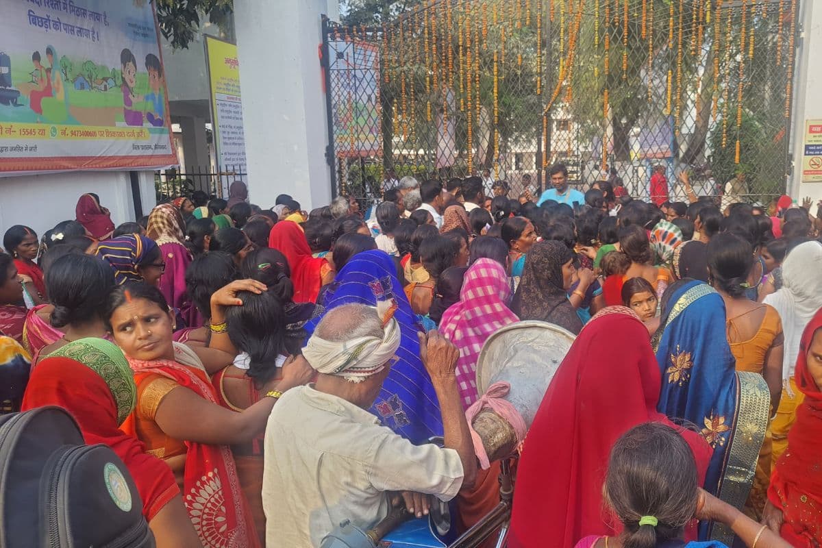 कम वेतन और शोषण कब तक? औरंगाबाद में रसोइयों के उग्र प्रदर्शन का देखें वीडियो, हड़ताल की दी चेतावनी