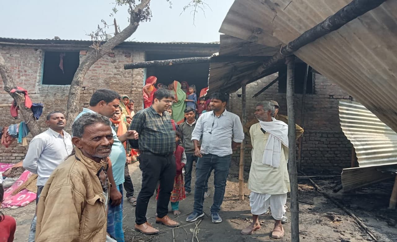 बिहार के सहरसा में घर में लगी आग में जिंदा जली लड़की, आधी रात को मचा कोहराम, मवेशियों की भी मौत