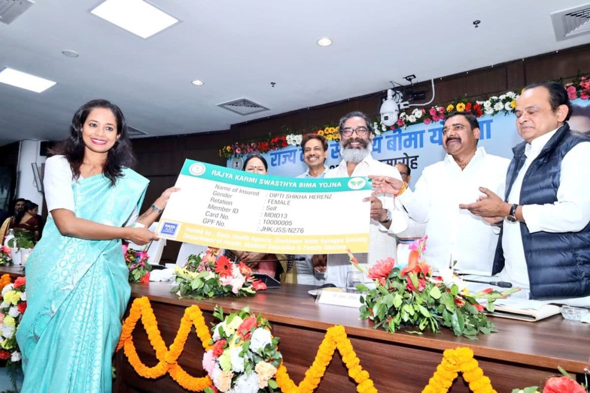 झारखंड के सरकारी कर्मी मुफ्त में करा सकेंगे 5 लाख रुपये तक का इलाज, ऐसे करें ऑनलाइन आवेदन