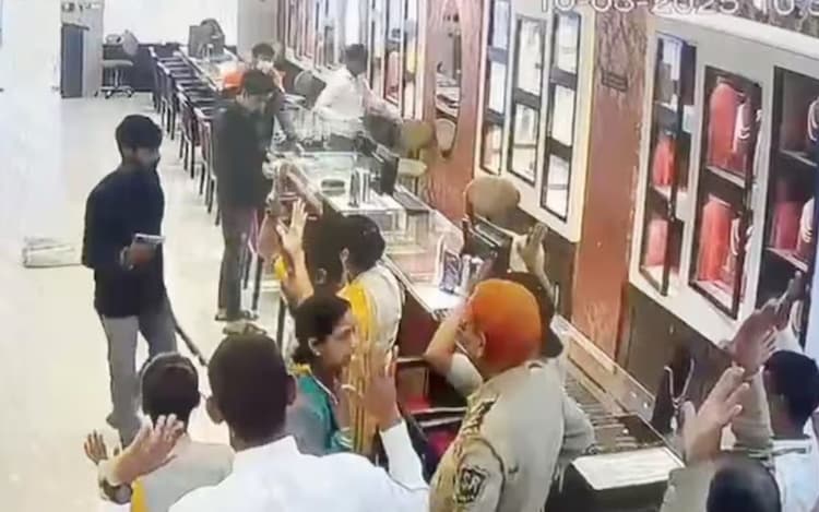 Bihar Crime: बंगाल के जेल में बंद वैशाली के चंदन ने रची थी लूट की साजिश, सिक्युरिटी गार्ड की लूटी गयी राइफल बरामद