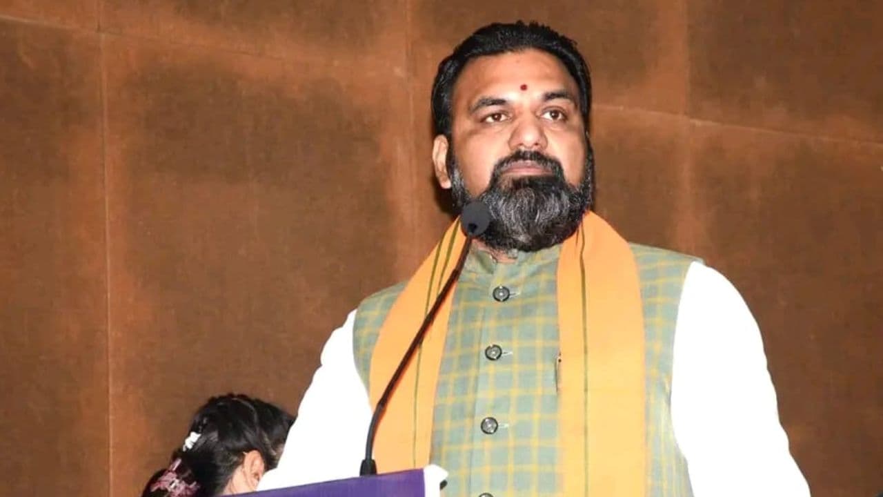 Patna News: बिहार में 50 लाख लोगों को मिलेगा नौकरी और रोजगार, प्रदेश में खोले जाएंगे 300 नये डिग्री कॉलेज